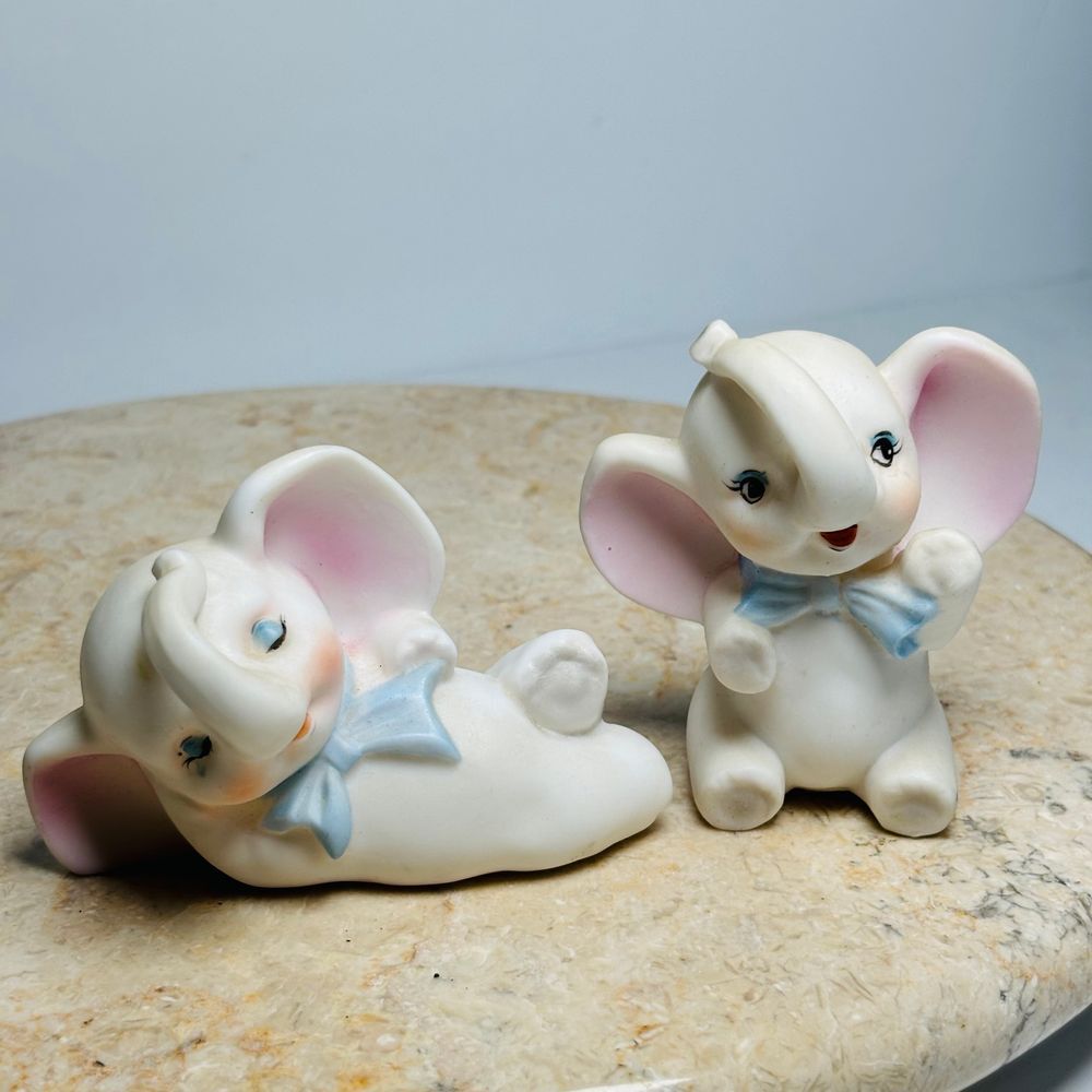 Vintage‎ Norcrest Small Ceramic Elephants Kitschy Cute Trunk Up
